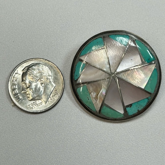 Signed Native Sterling Silver Mother of Pearl Turquoise Pinwheel Zuni Inlay 925 - Picture 7 of 8